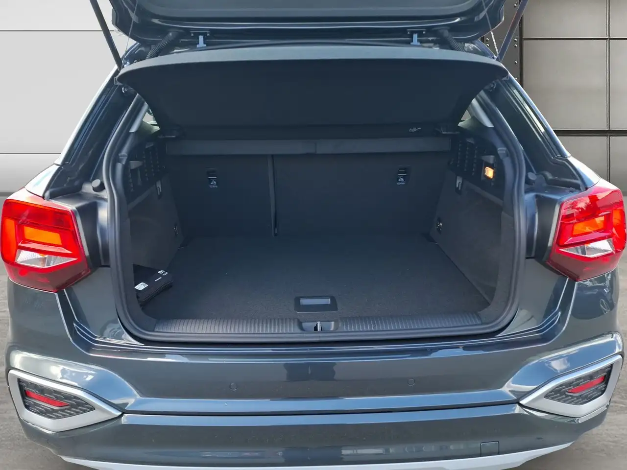 Audi Q2 35 9