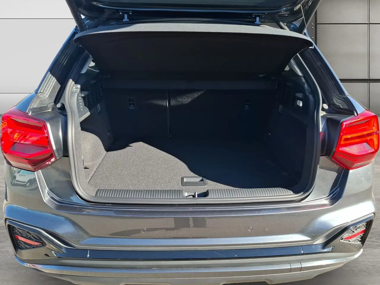 Audi Q2 35 9