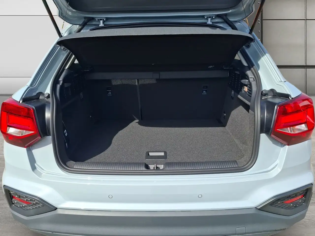 Audi Q2 35 9
