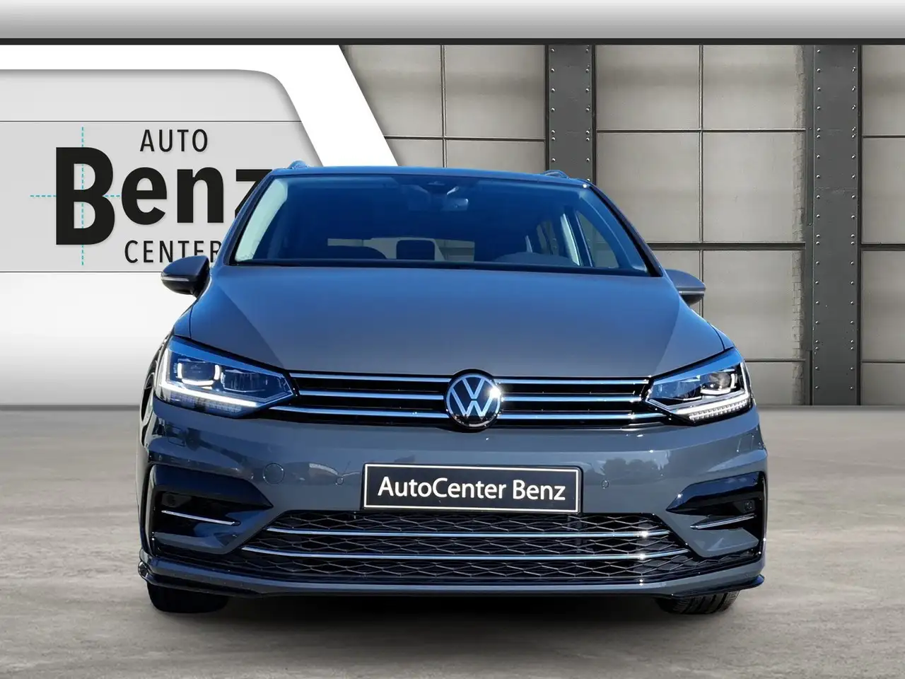 Volkswagen Touran 8