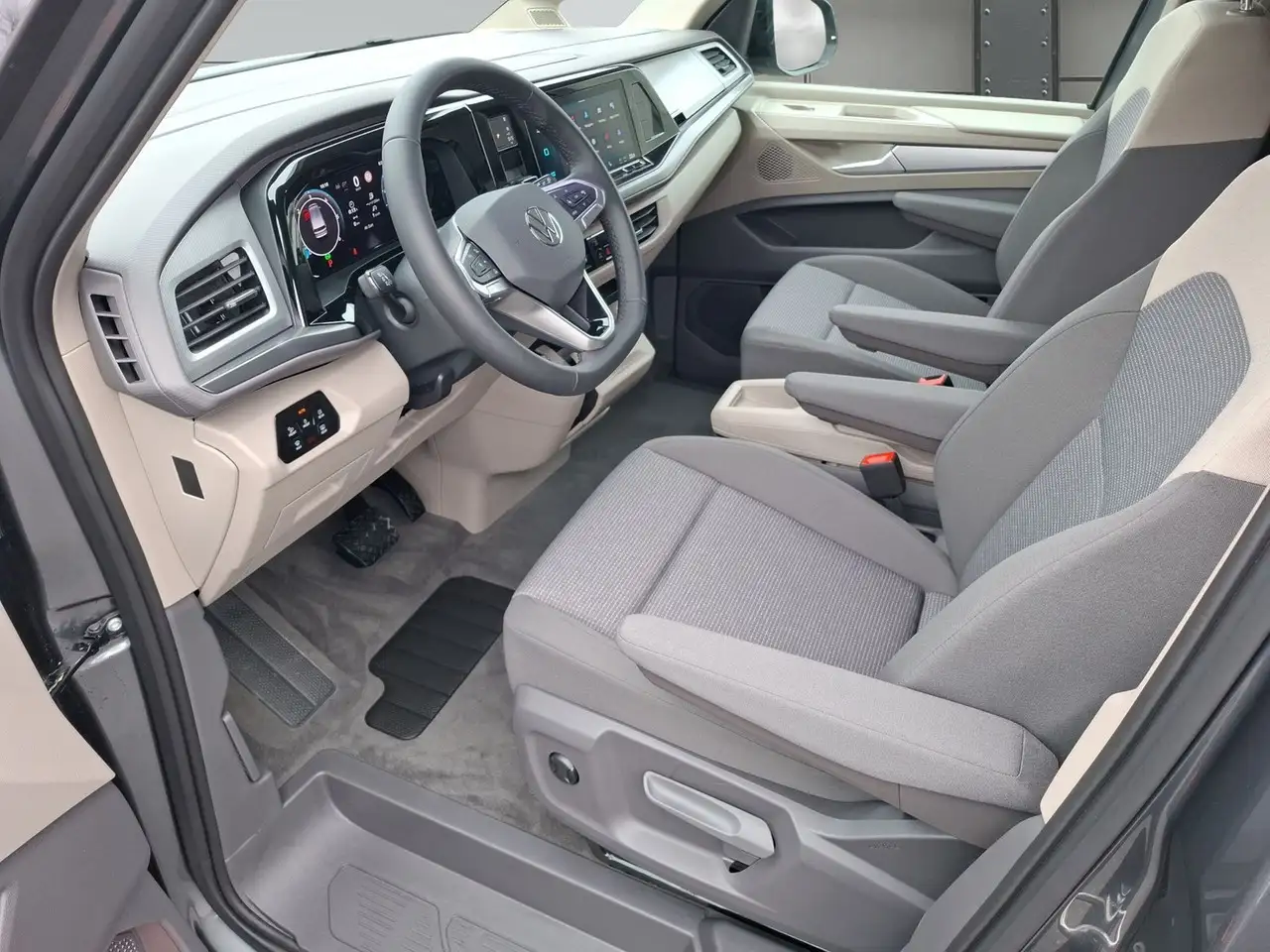 Volkswagen T7 Multivan 10