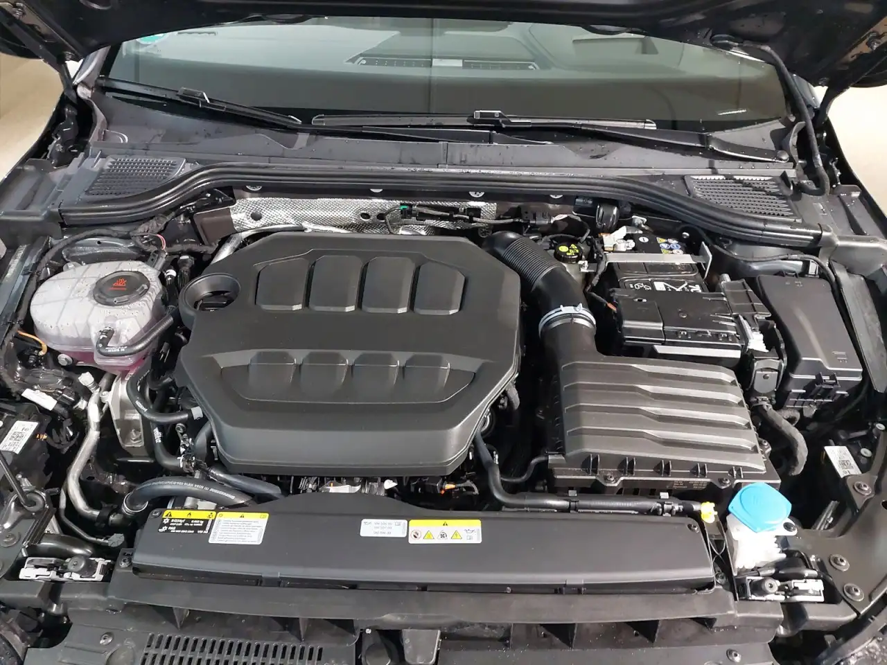 Volkswagen Golf VIII 11