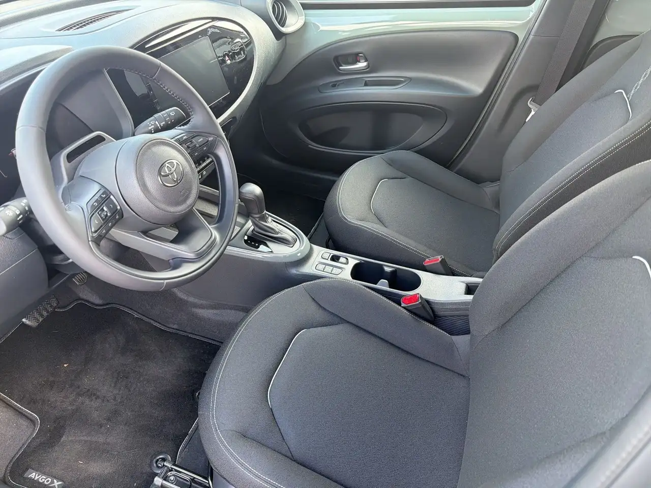 Toyota Aygo X 10