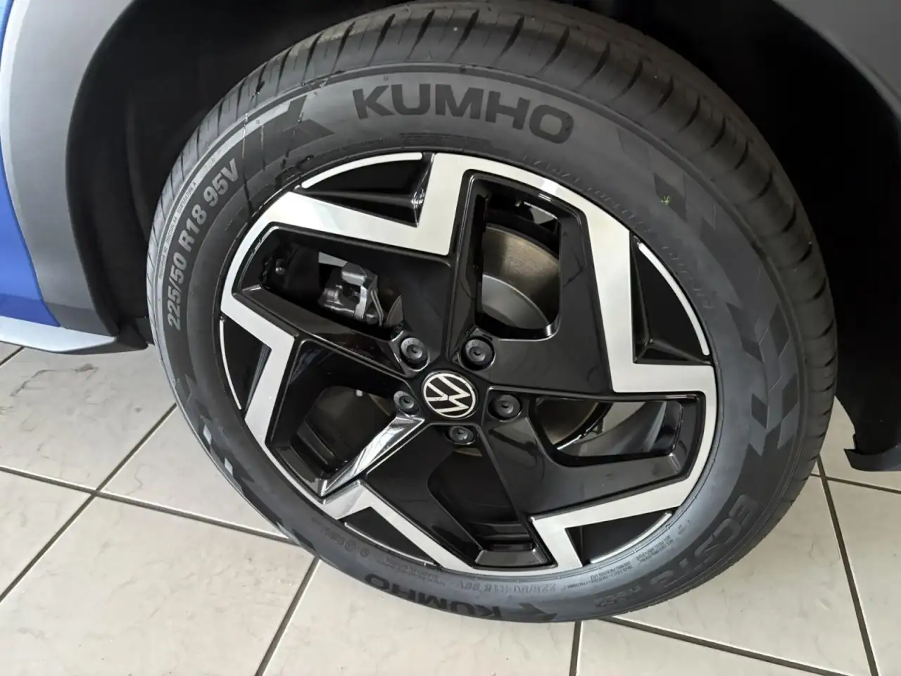 Volkswagen T-Roc 6