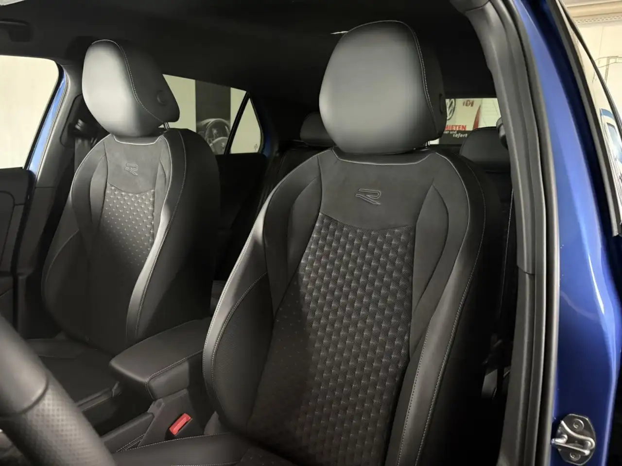 Volkswagen T-Roc 7