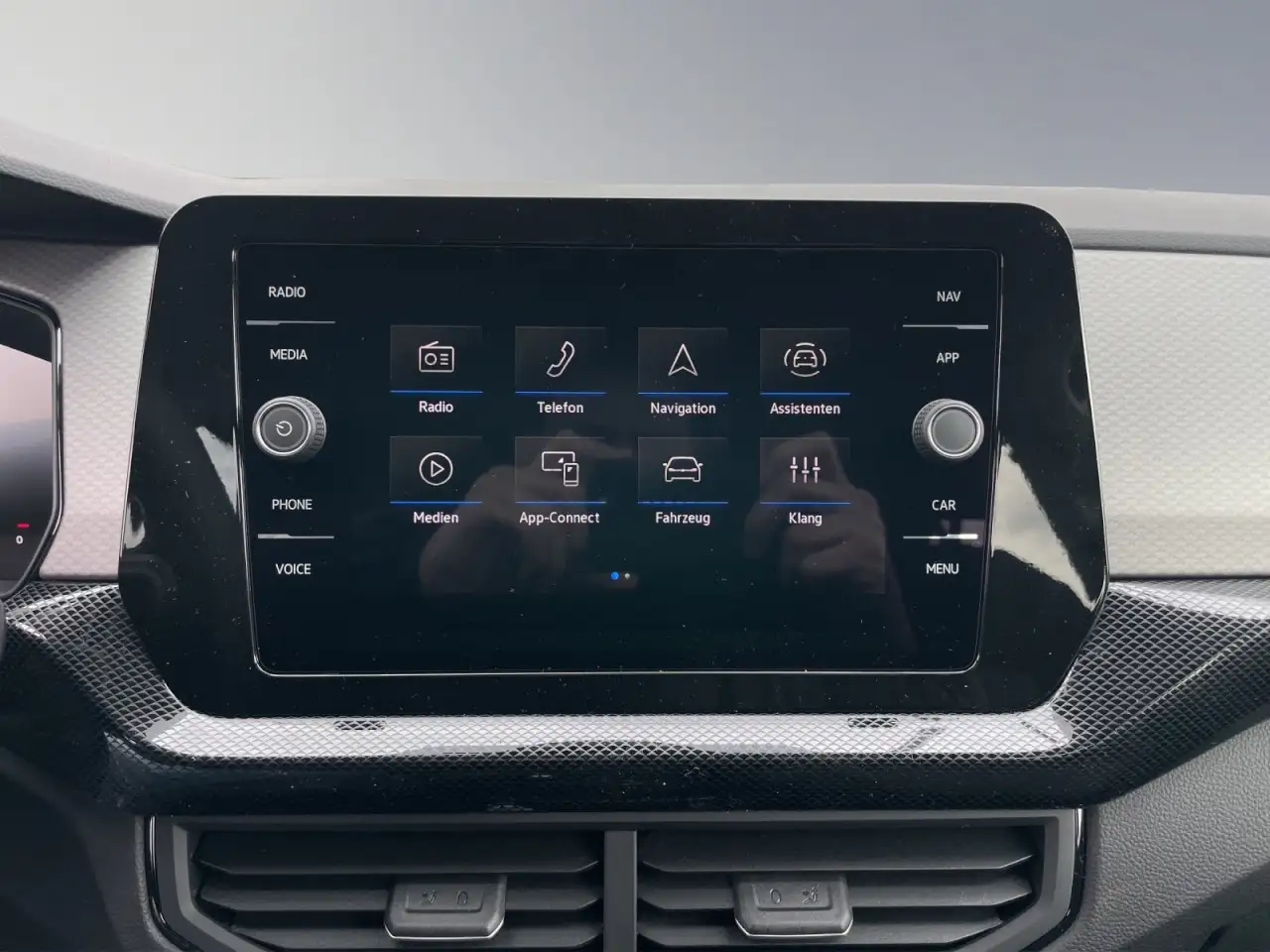 Volkswagen T-Cross 13