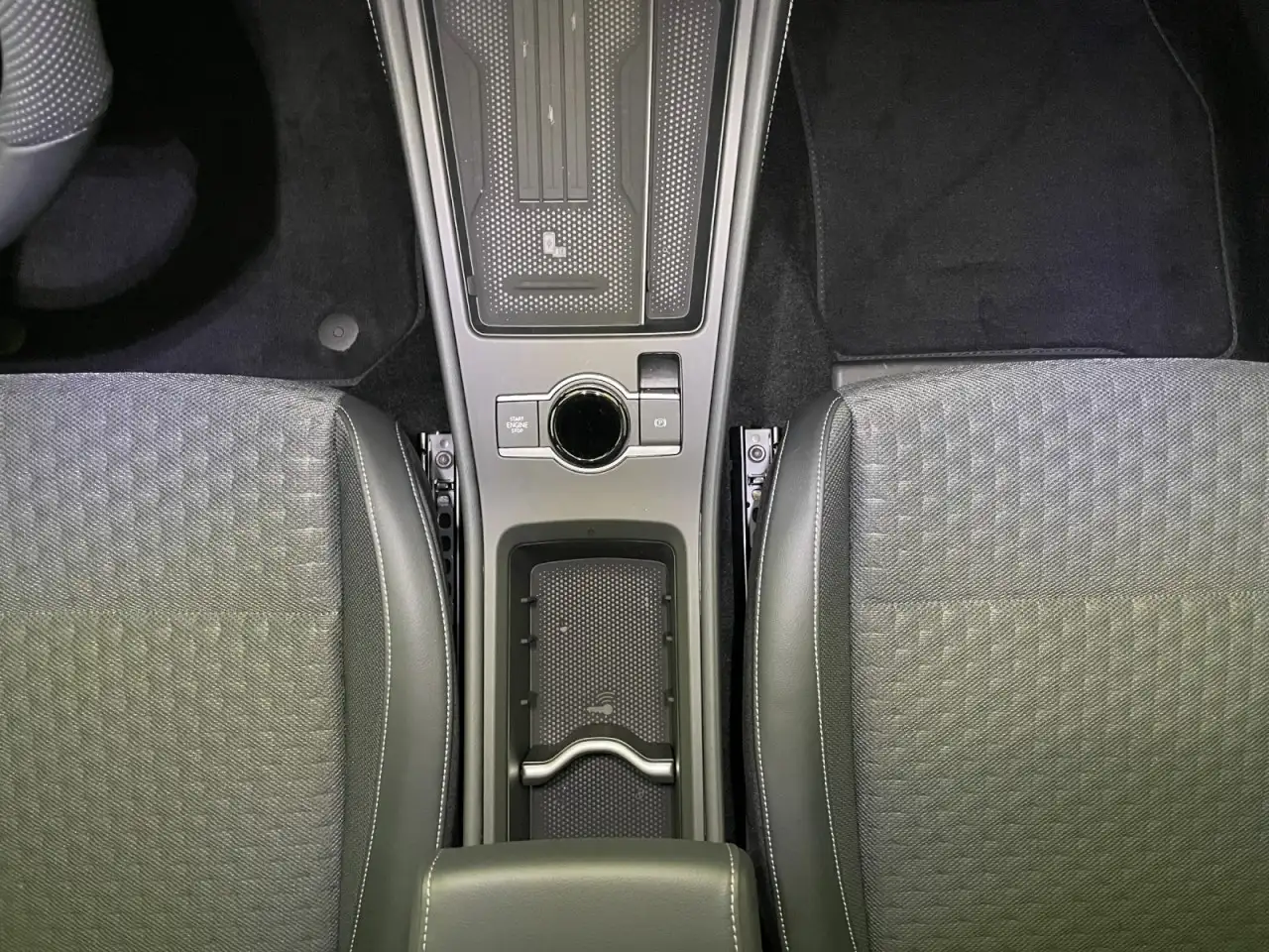Volkswagen T-Roc 12