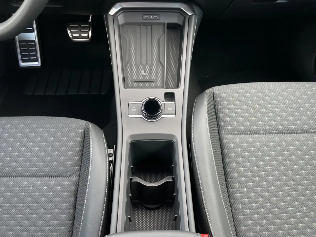 Volkswagen T-Roc 14