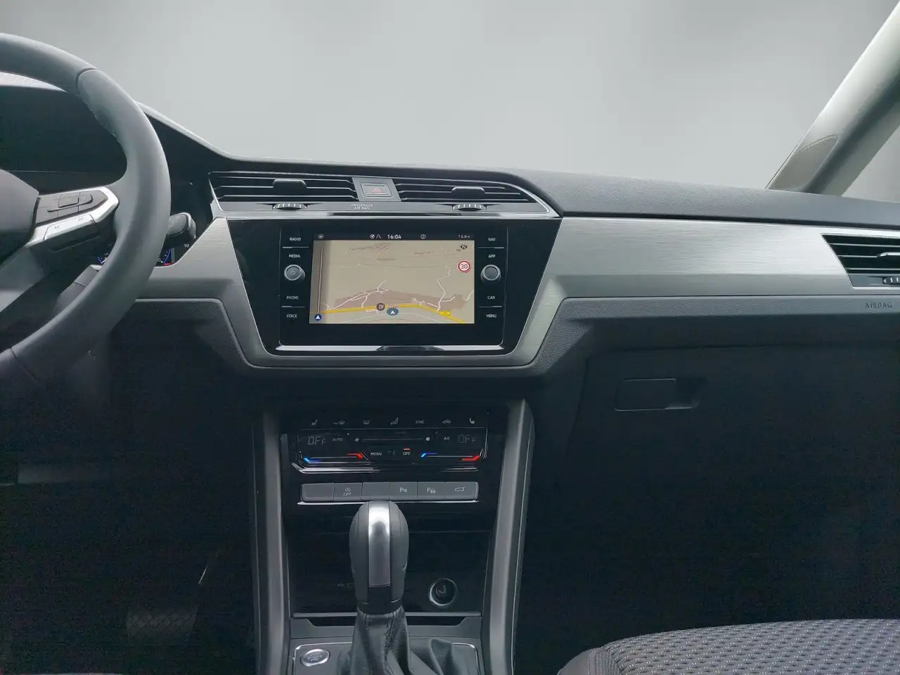 Volkswagen Touran 8