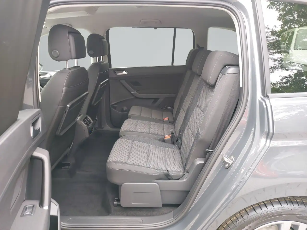 Volkswagen Touran 11