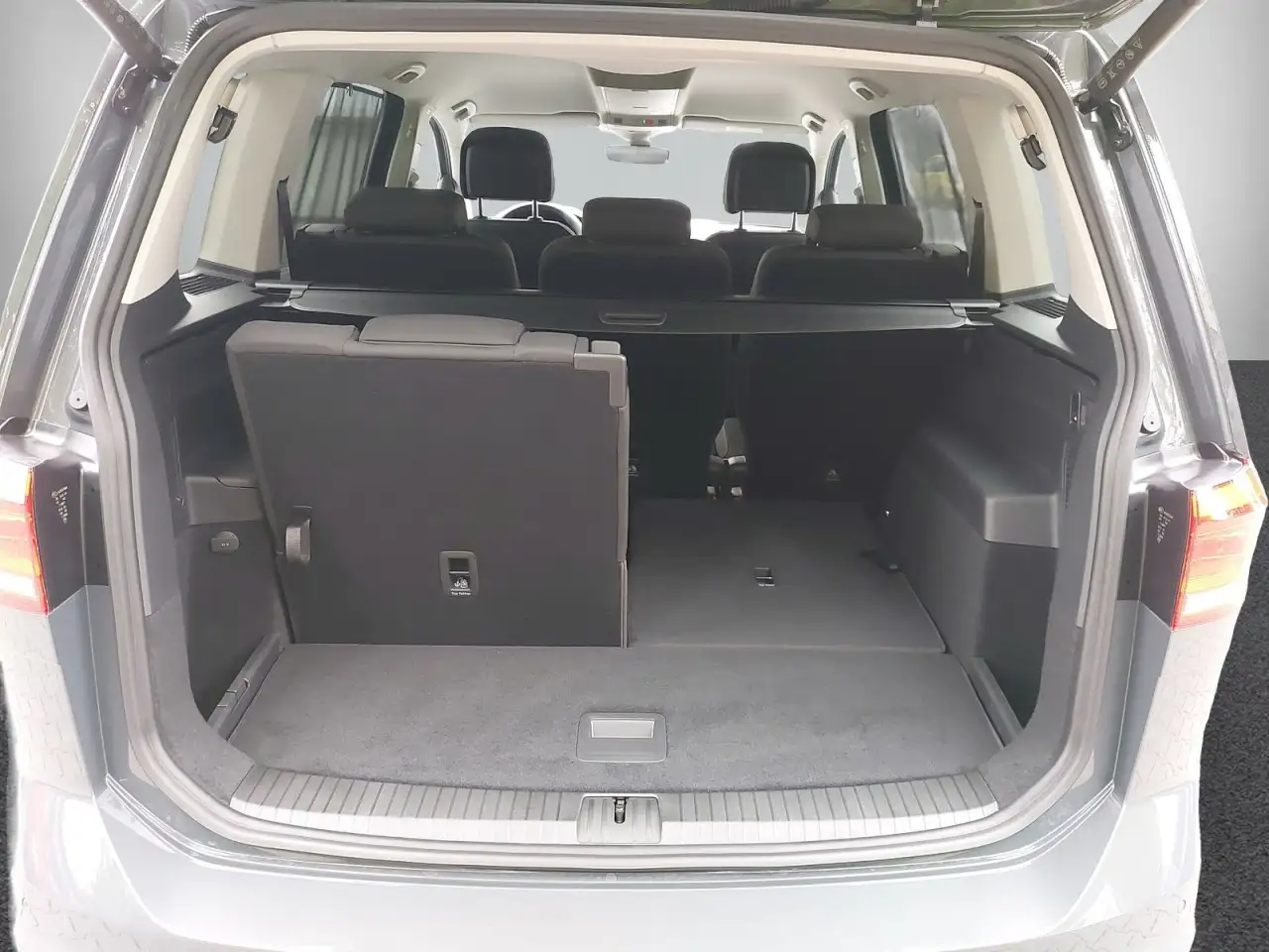 Volkswagen Touran 12
