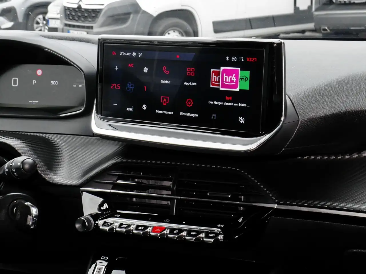 Peugeot 2008 6
