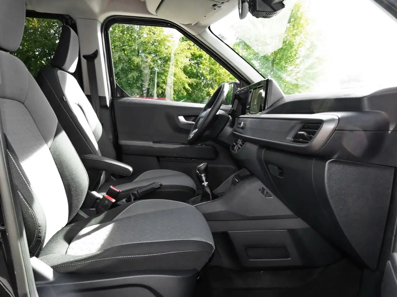 Ford Tourneo 4
