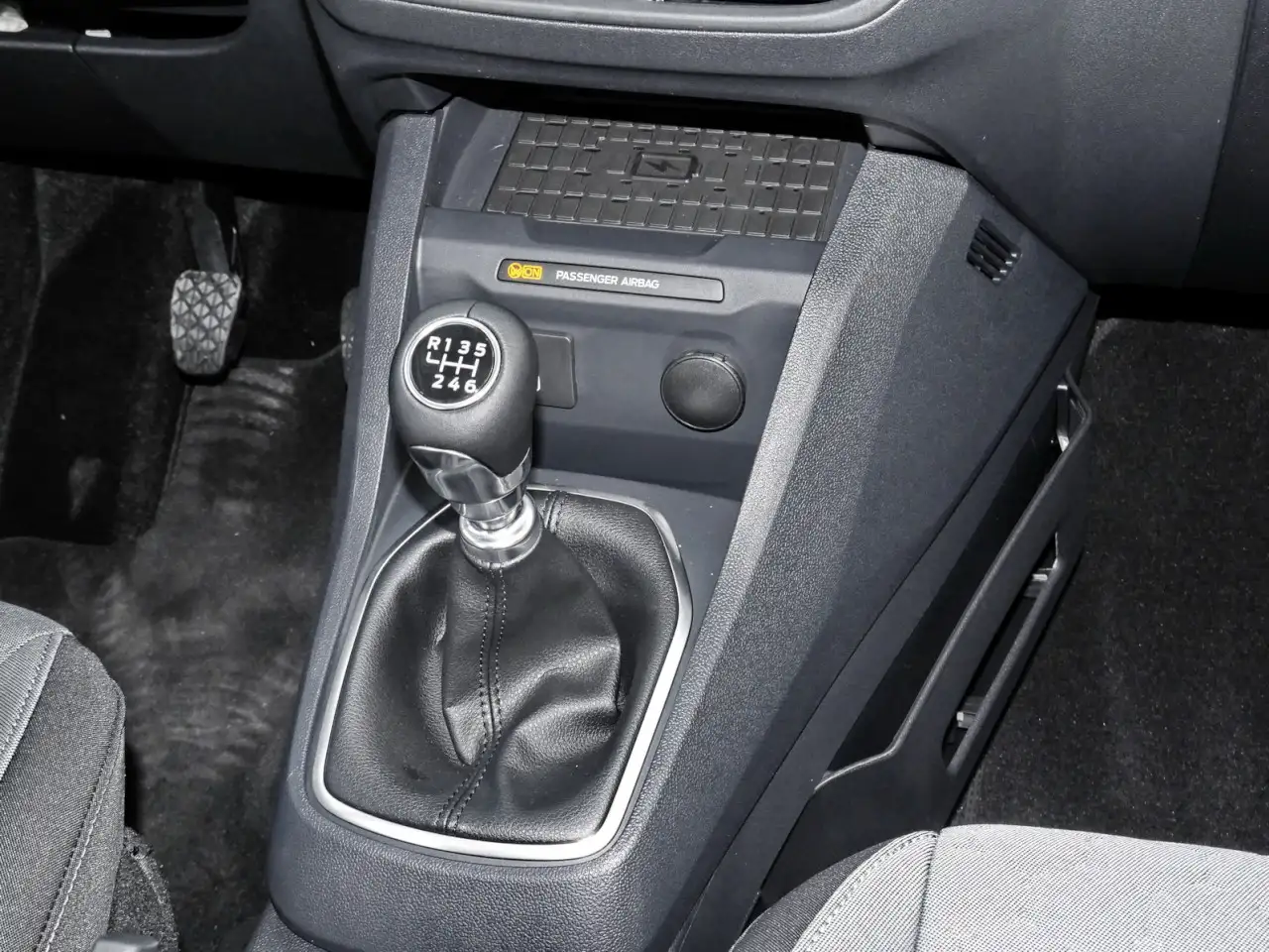Ford Tourneo 7