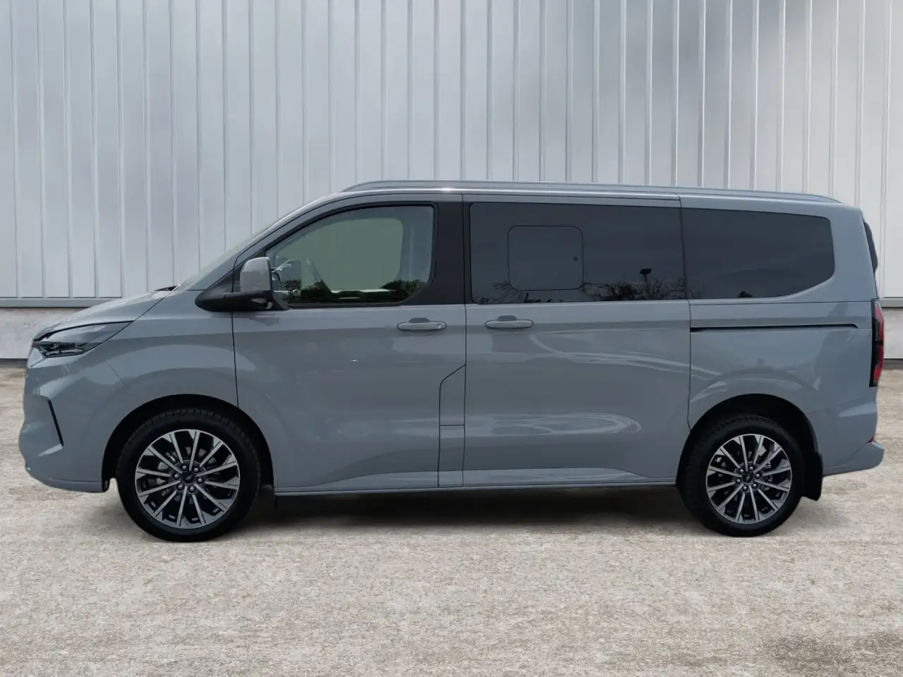 Ford Tourneo 2