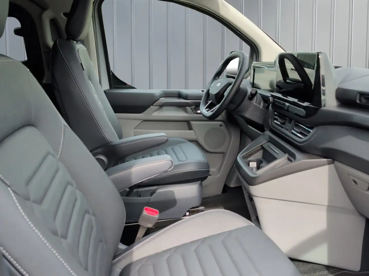Ford Tourneo 11