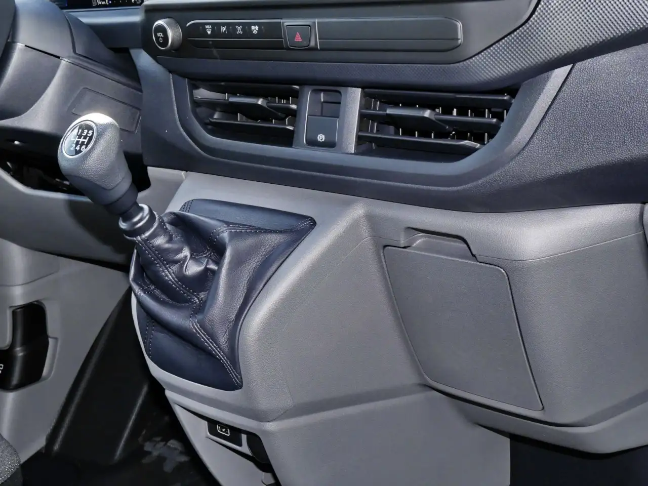 Ford Transit 7