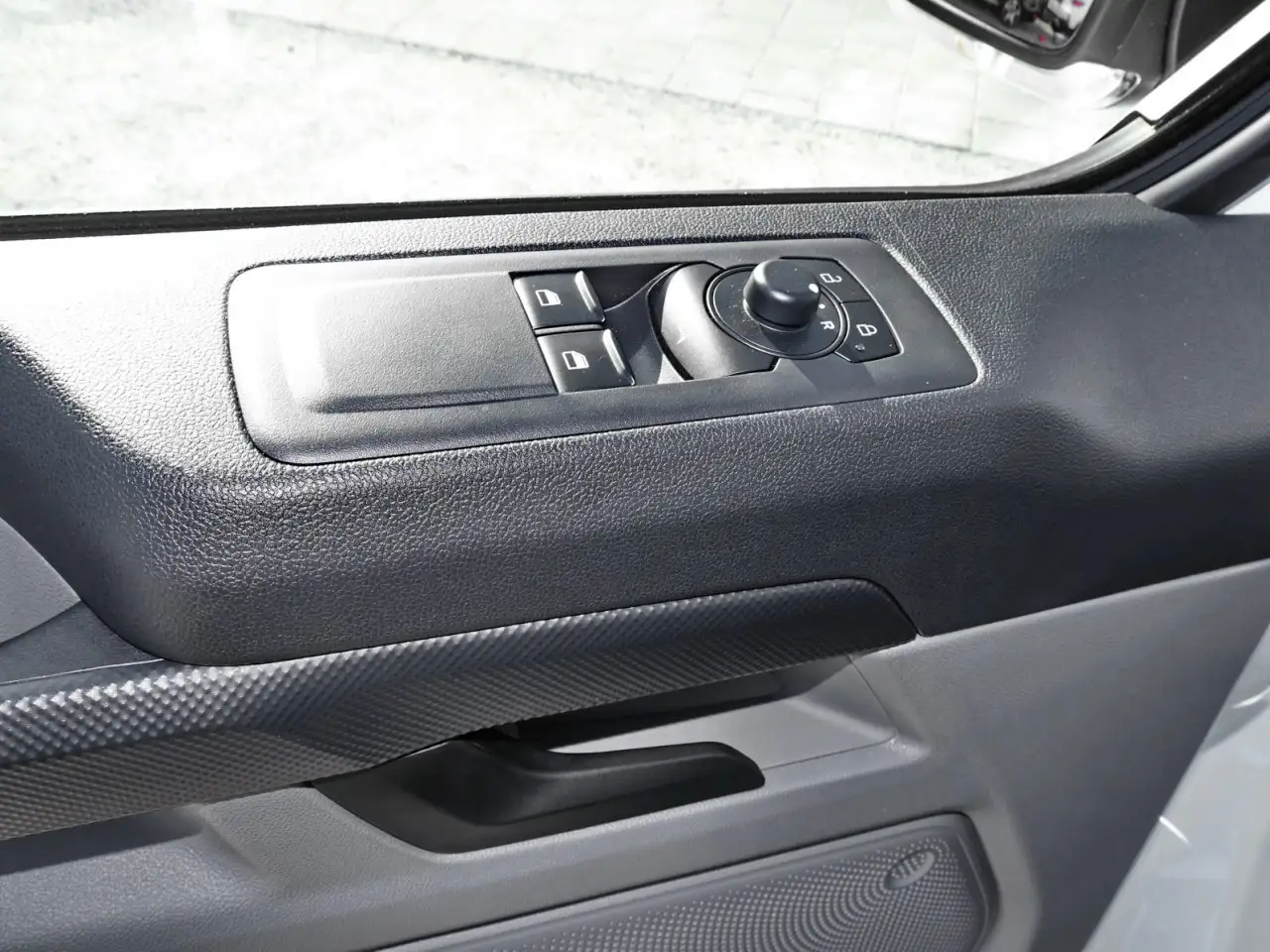 Ford Transit 12