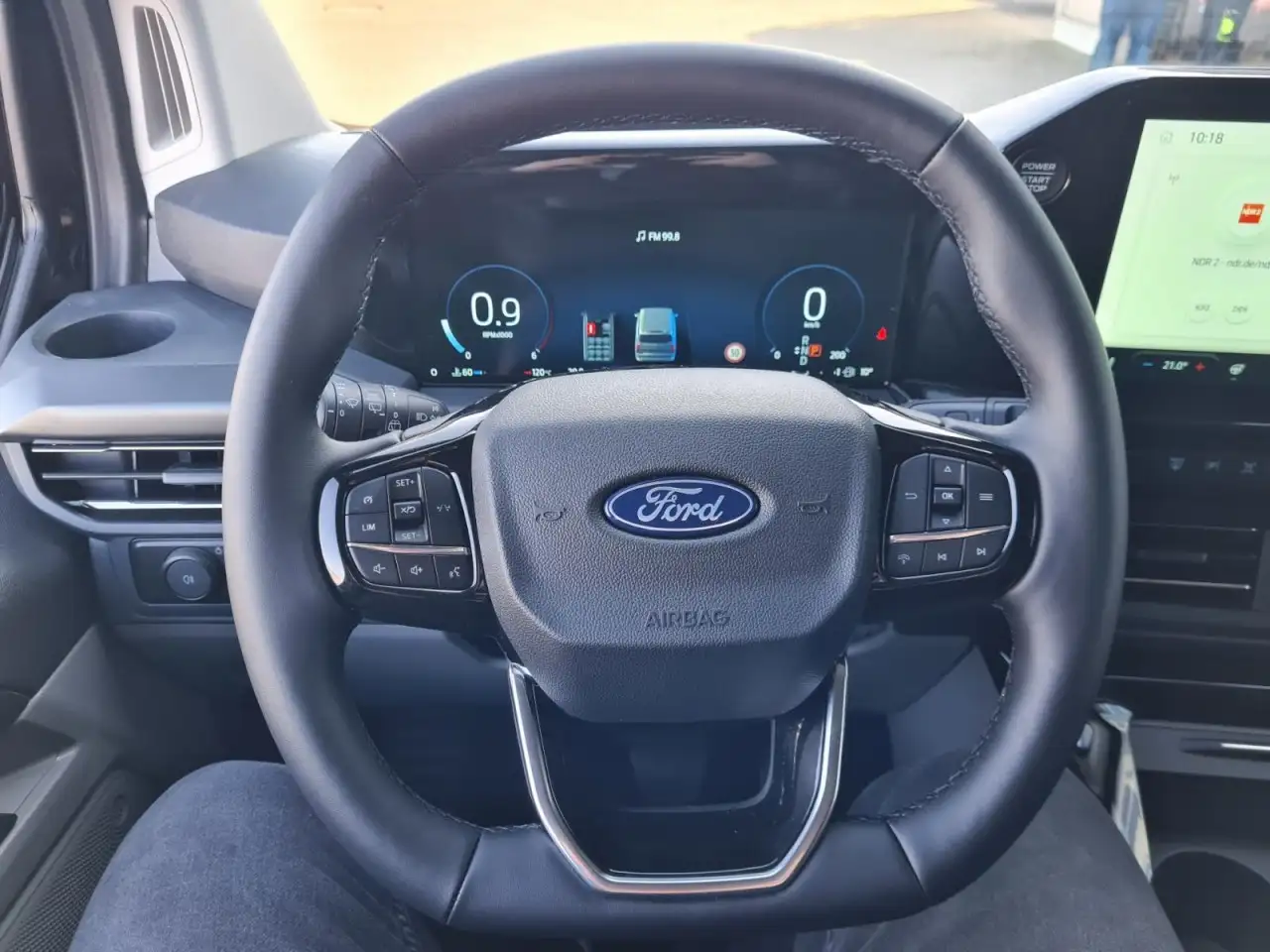 Ford Tourneo 10