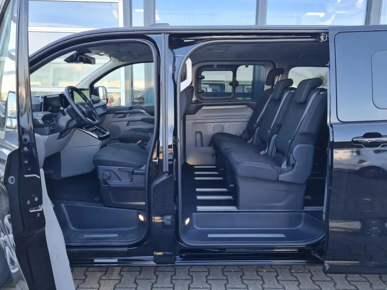 Ford Tourneo 9