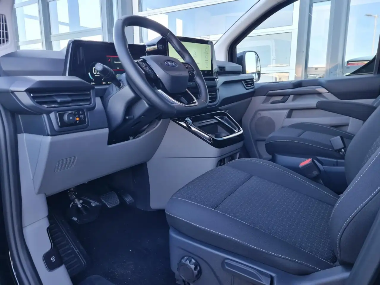 Ford Tourneo 10