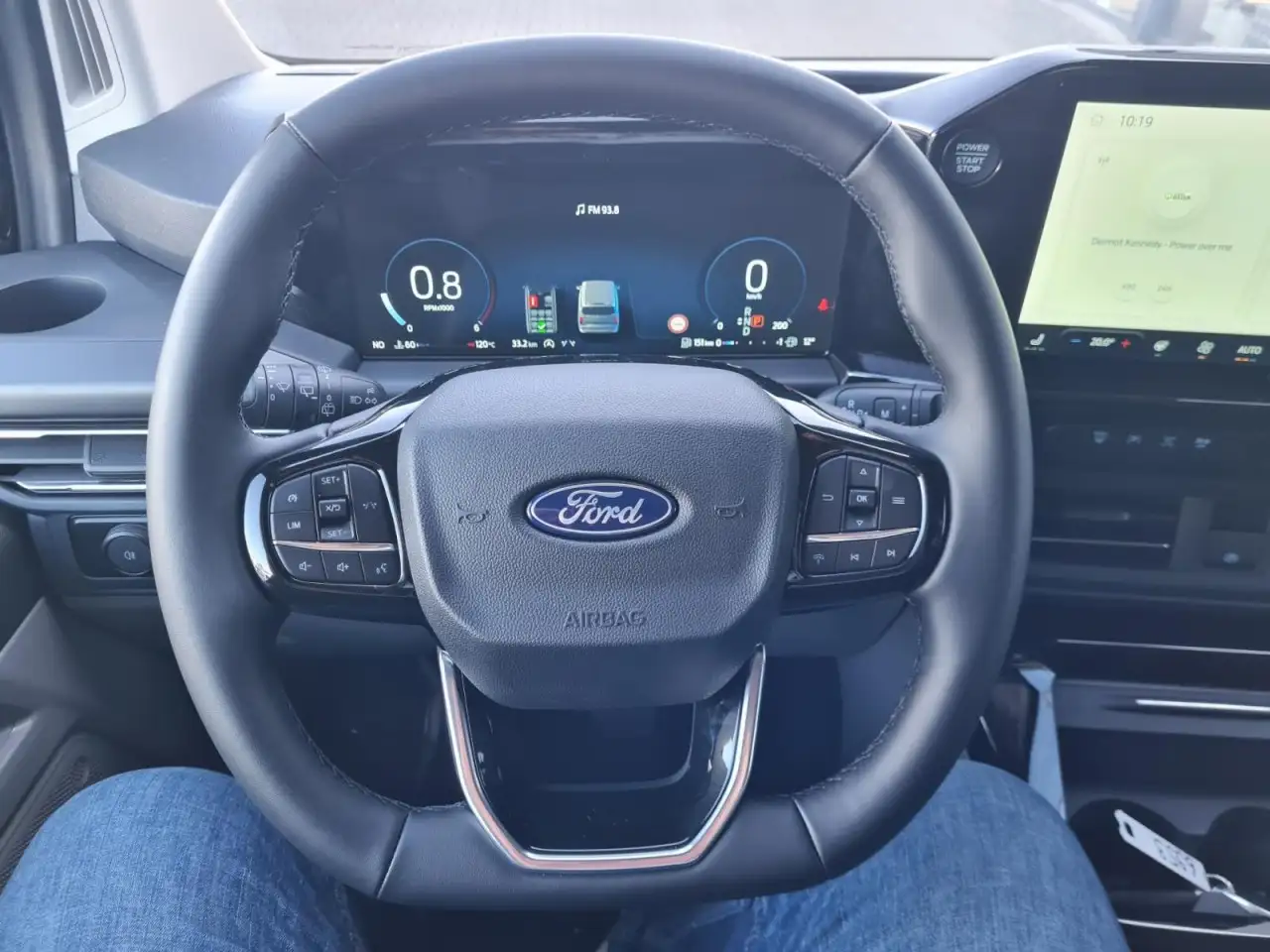 Ford Tourneo 11