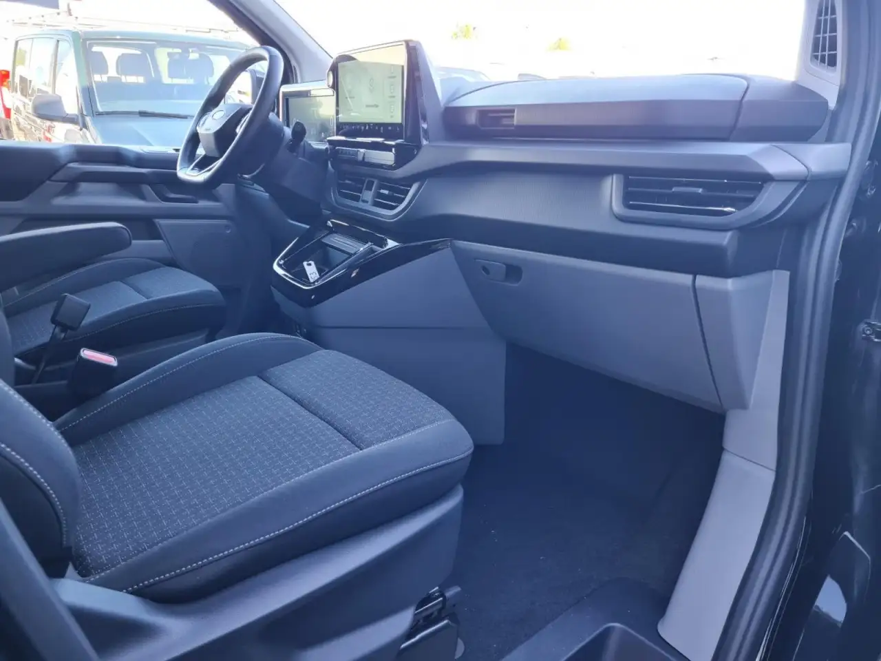 Ford Tourneo 14
