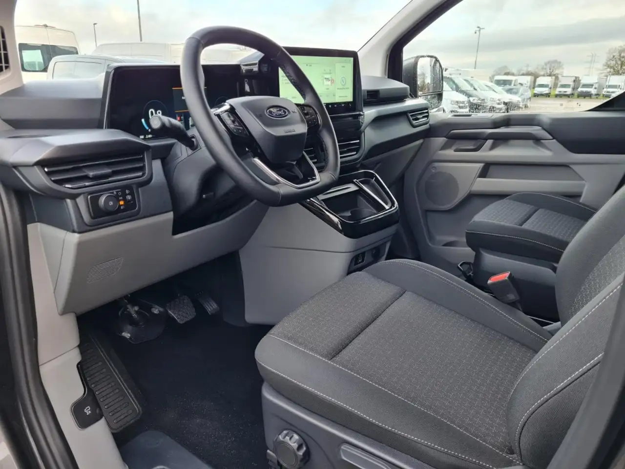 Ford Tourneo 9