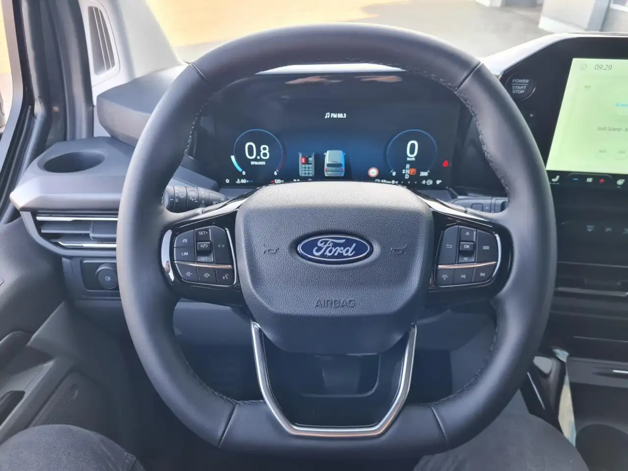 Ford Tourneo 10
