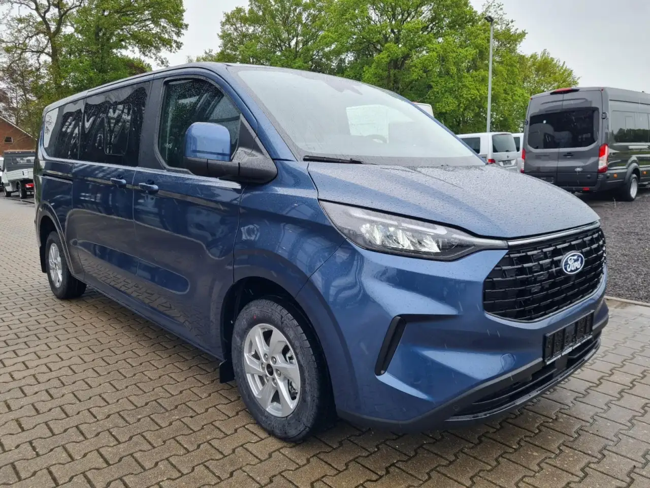Ford Tourneo 4