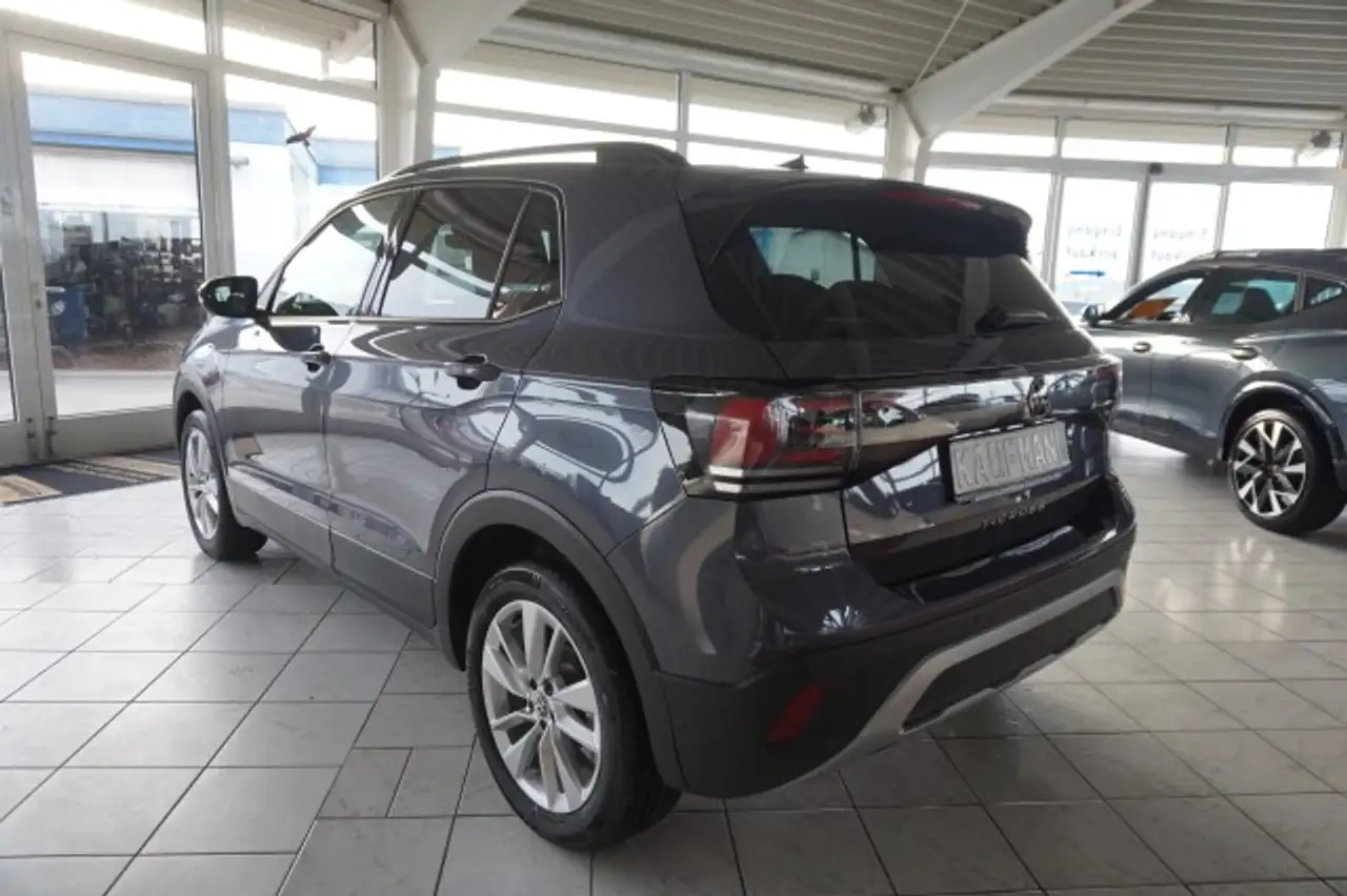 Volkswagen T-Cross 6