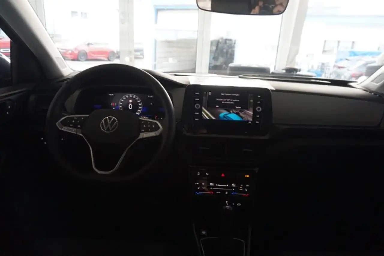 Volkswagen T-Cross 13