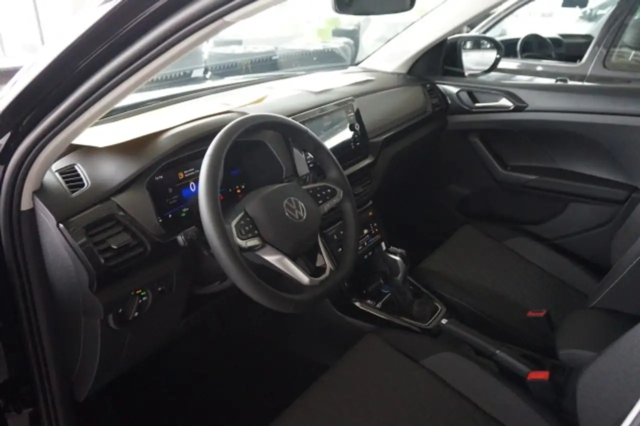 Volkswagen T-Cross 10