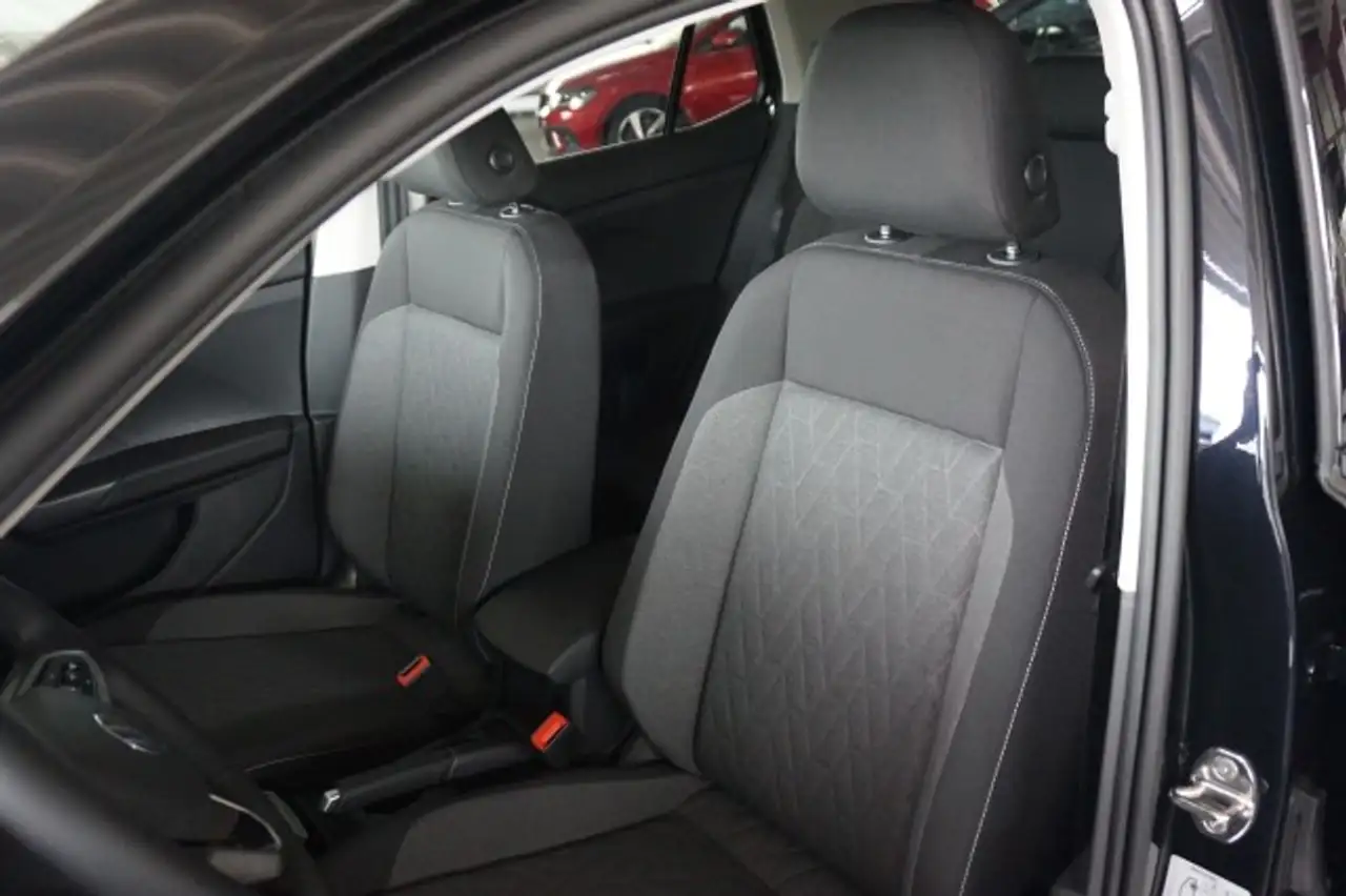 Volkswagen T-Cross 13