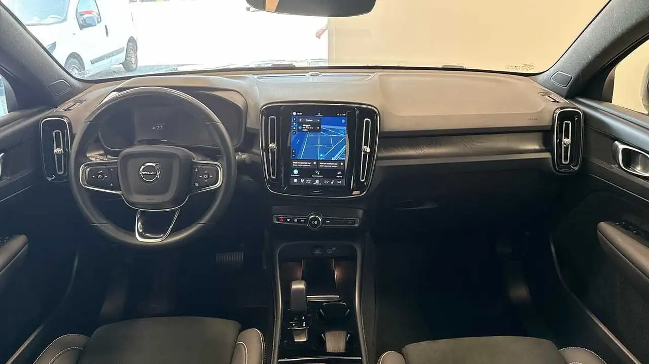 Volvo C40 6