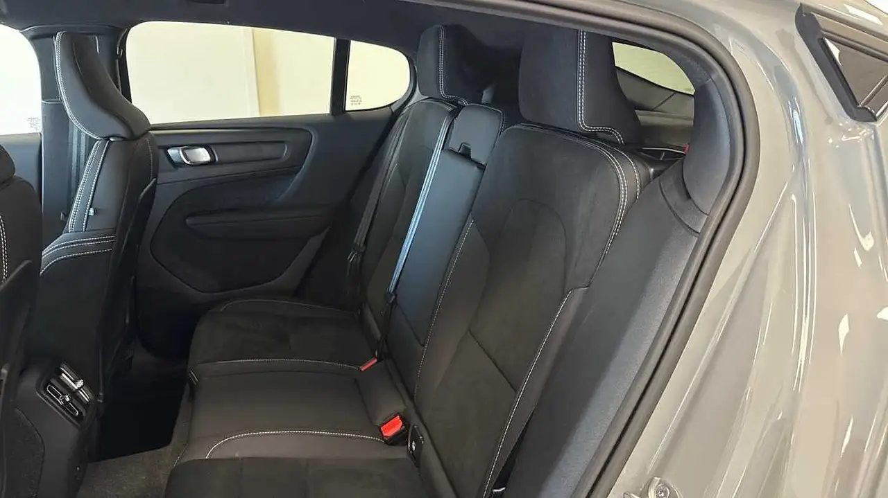 Volvo C40 7
