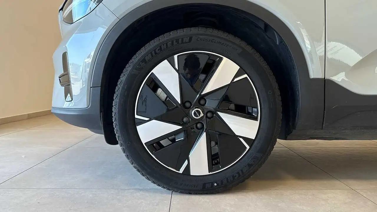Volvo C40 10