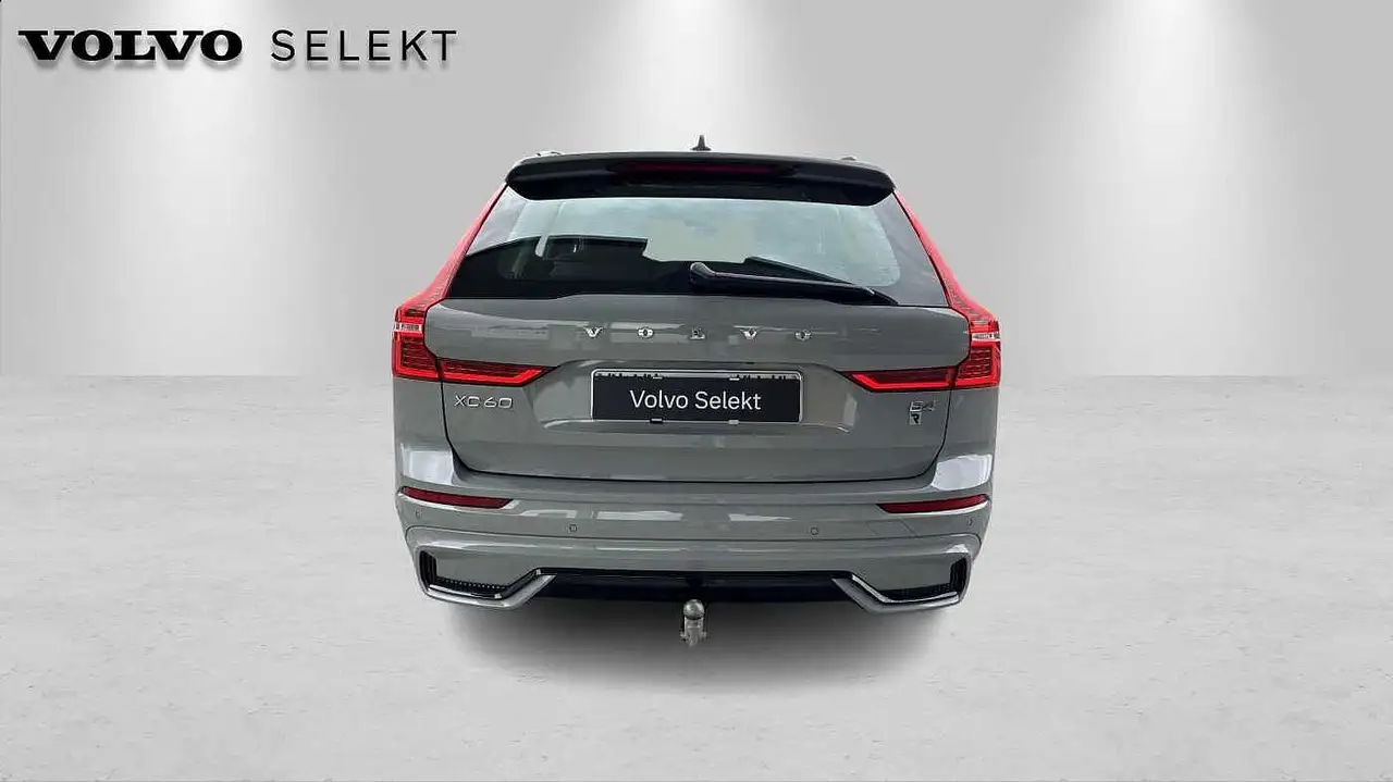 Volvo XC60 4