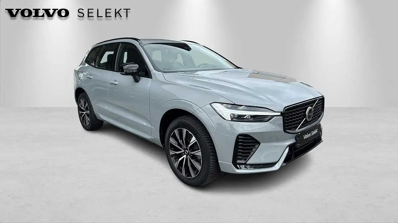 Volvo XC60 8