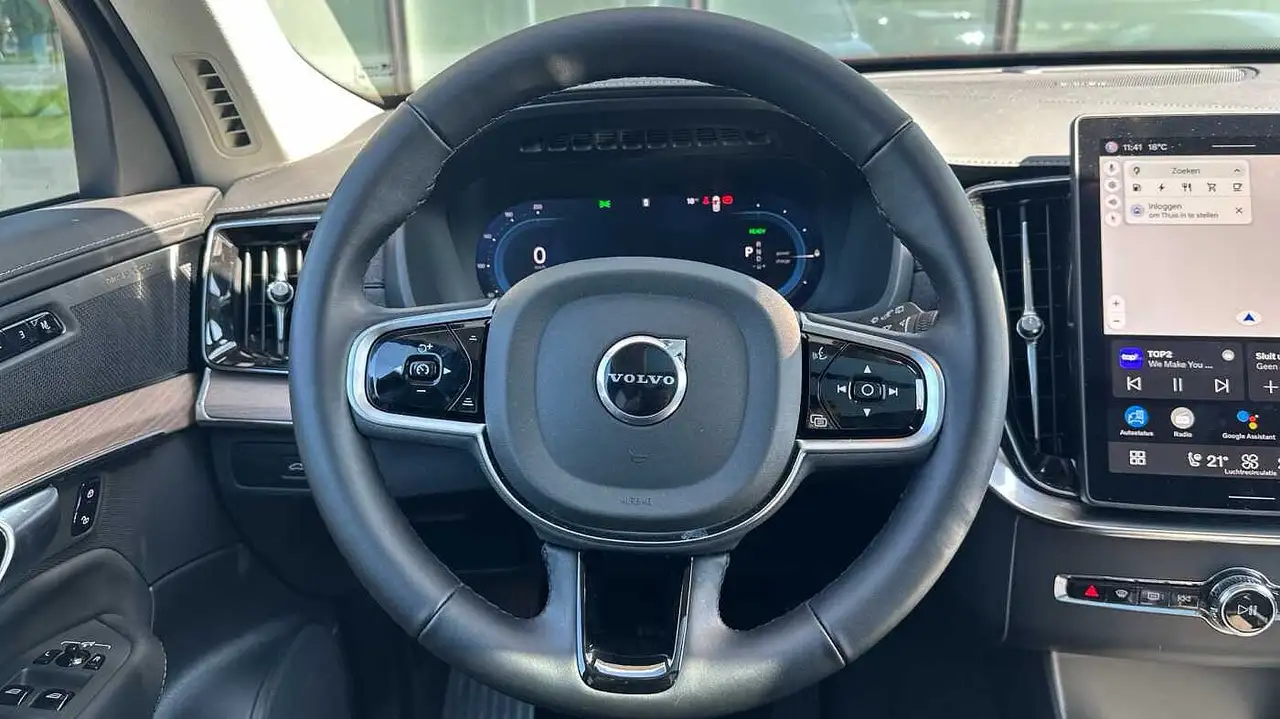 Volvo XC90 II 11