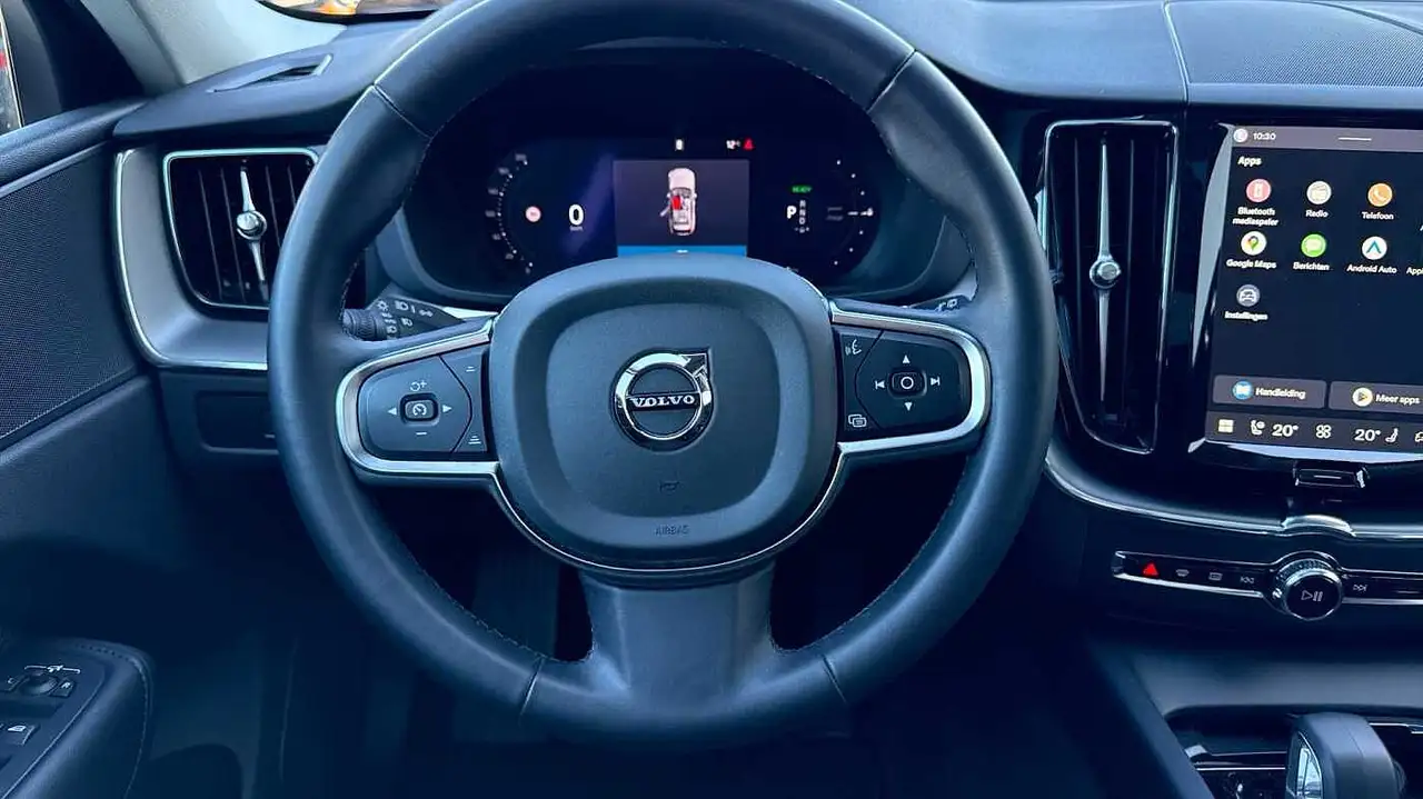 Volvo XC60 11