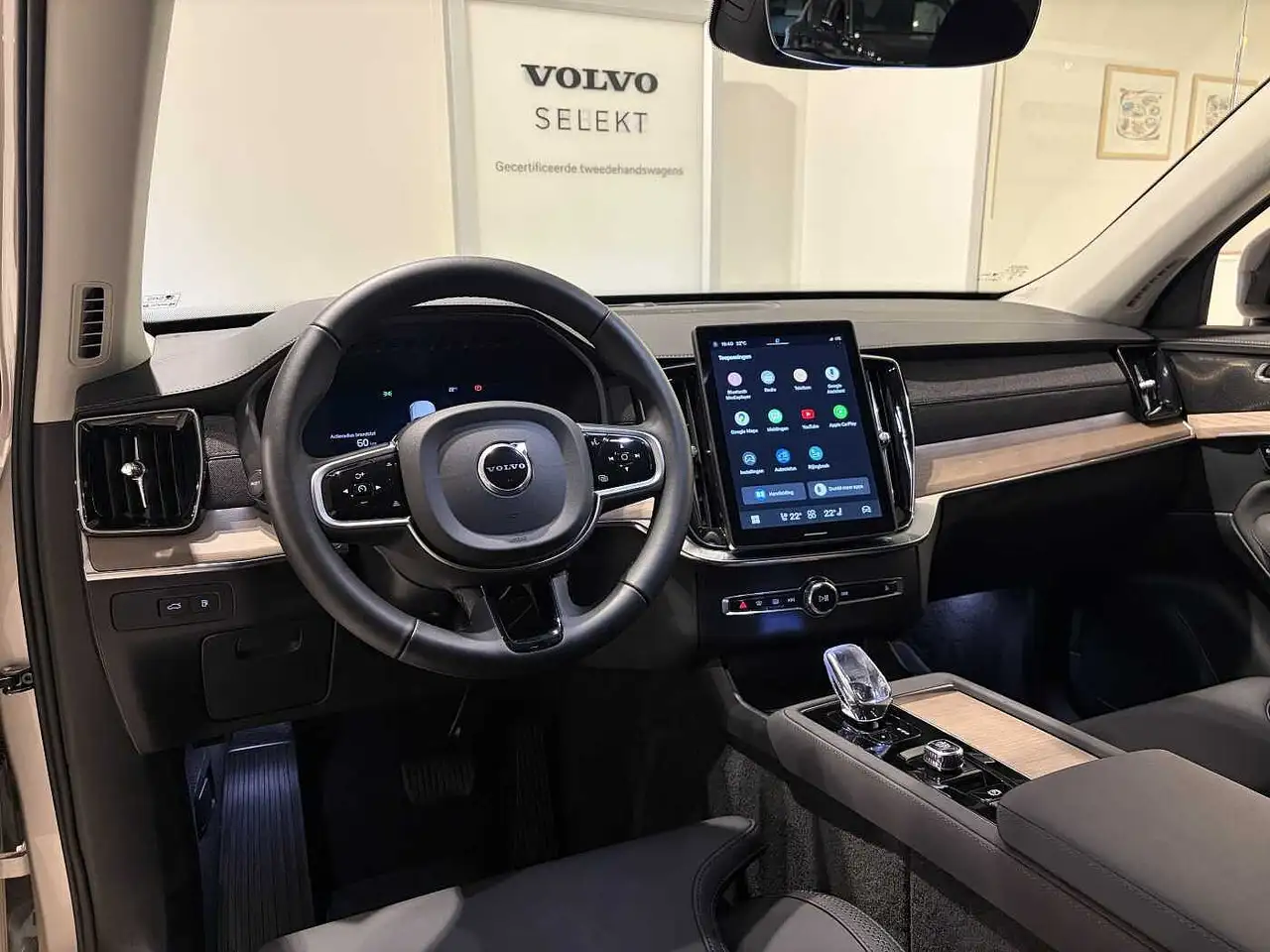 Volvo XC90 4