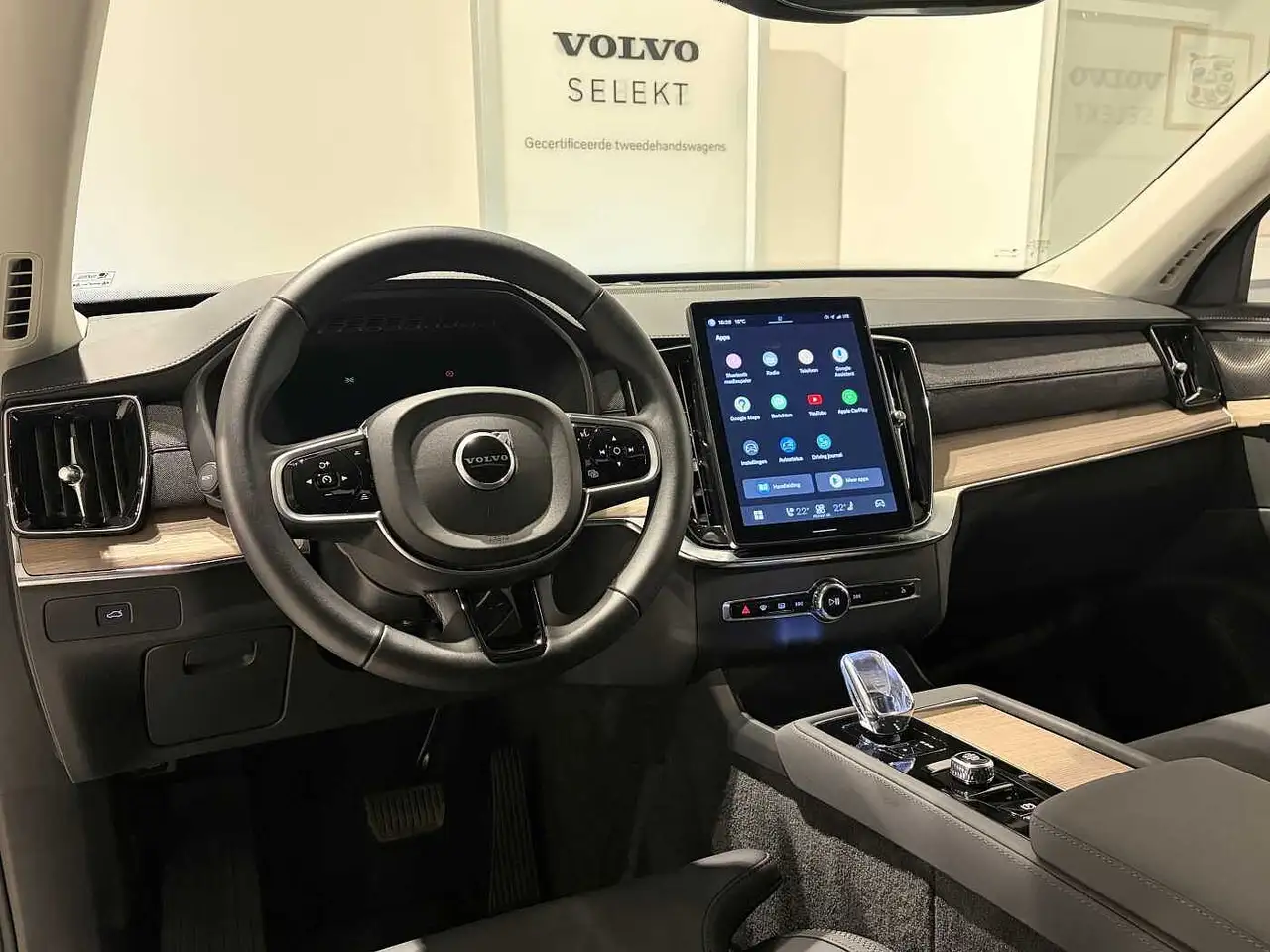 Volvo XC90 4