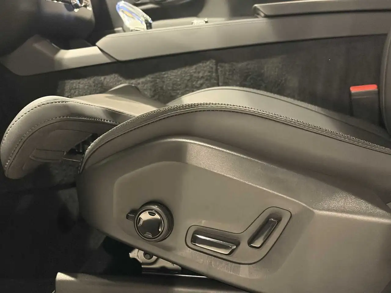 Volvo XC90 6