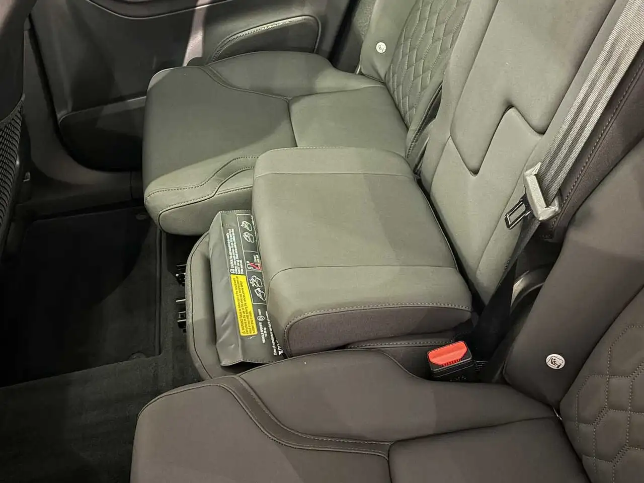 Volvo XC90 11