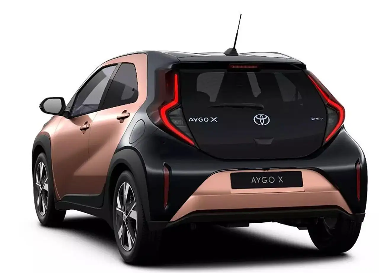 Toyota Aygo X 2