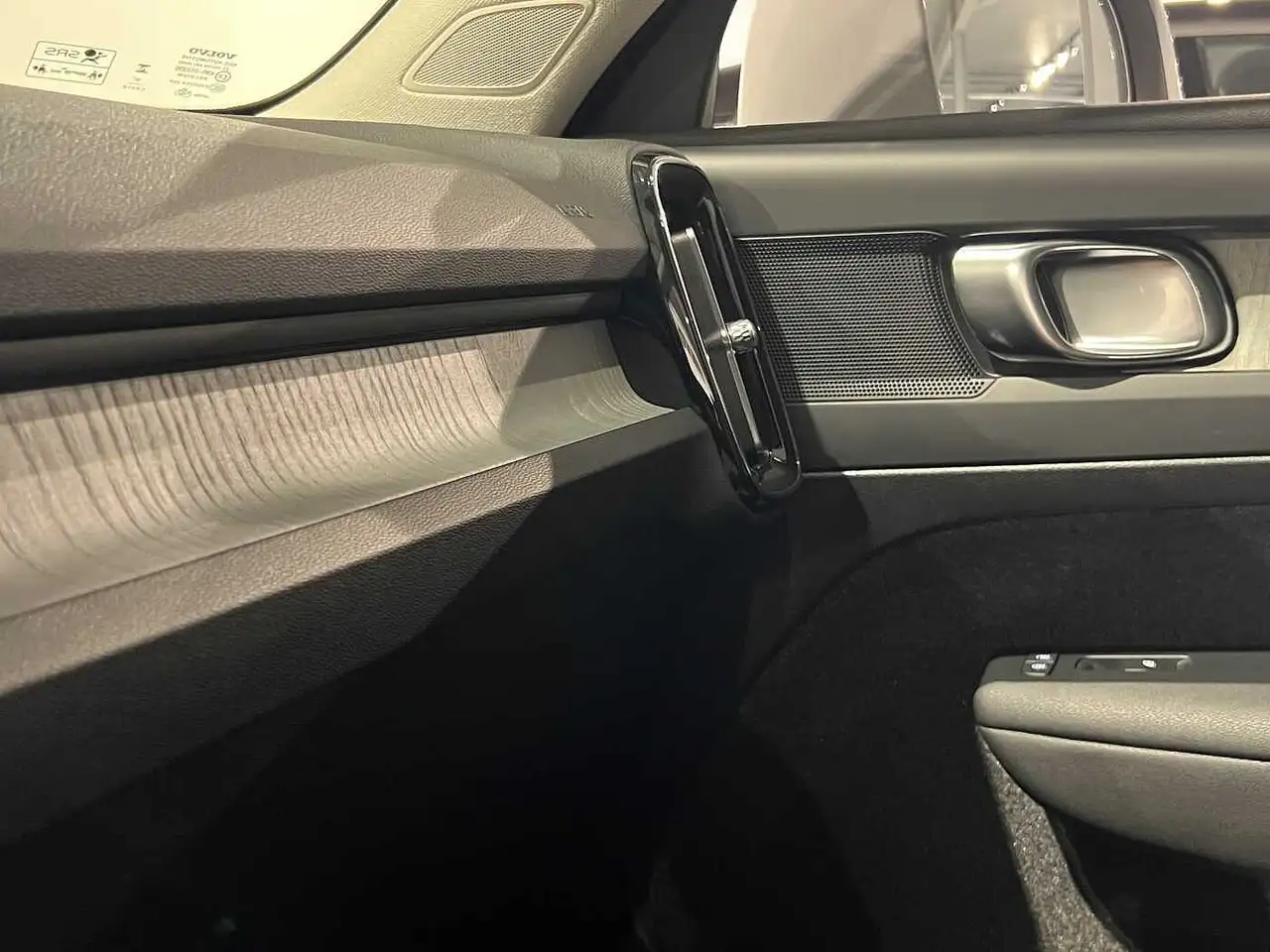 Volvo XC40 8