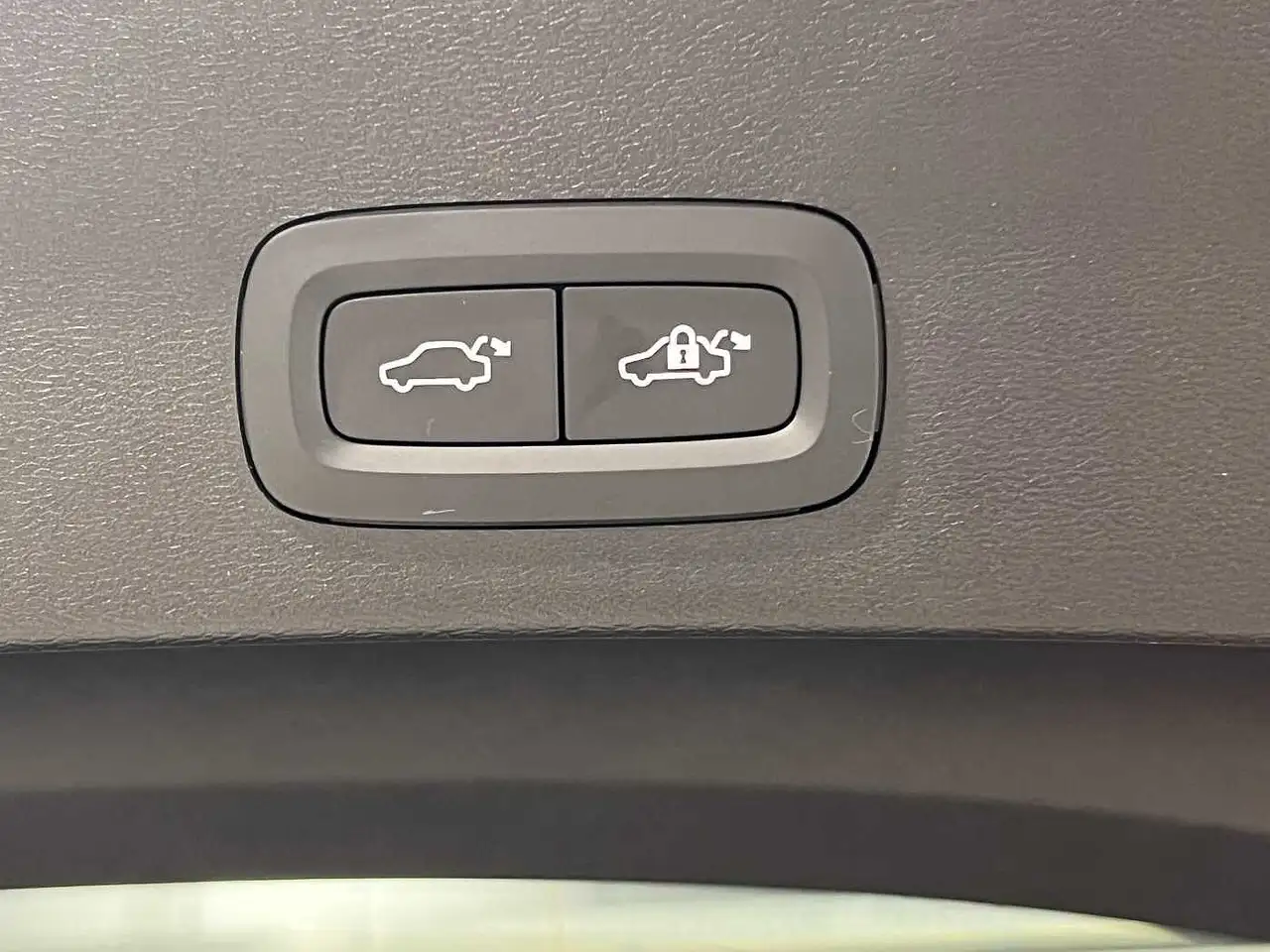 Volvo XC40 11