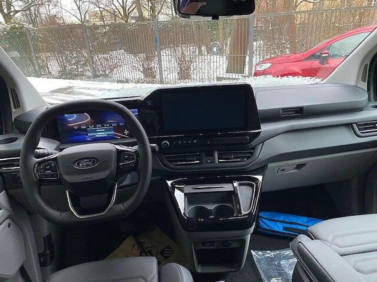 Ford Tourneo 7