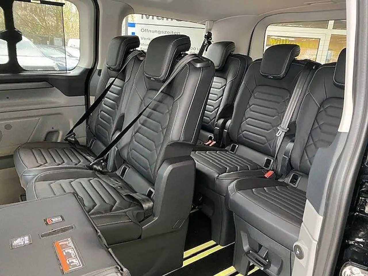 Ford Tourneo 8